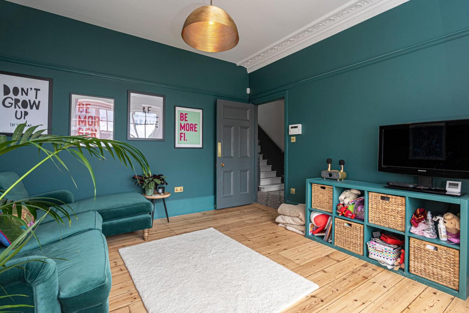 Chic And Colourful Family By Underthedoormat Ferienhaus